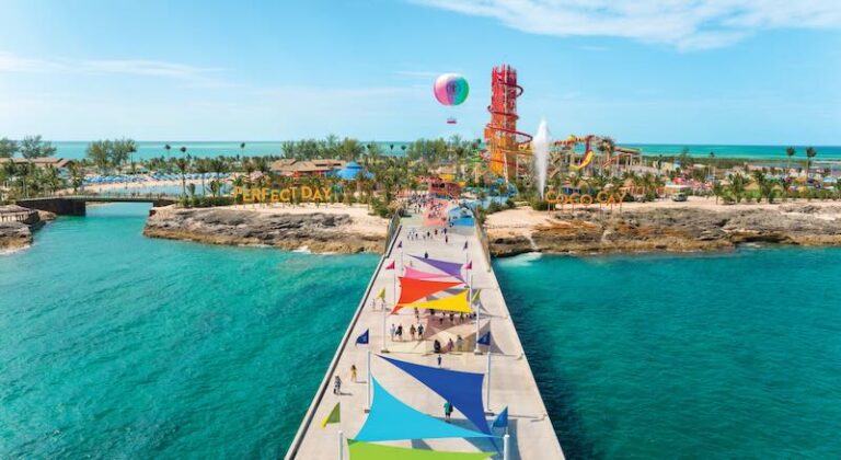 Perfect Day at CocoCay first arriving at the dock