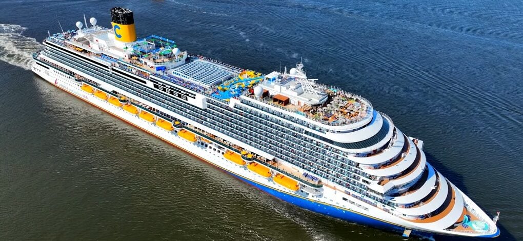Aerial view of Carnival Firenze's rooftop 