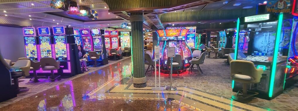 Carnival Conquest - Casino side