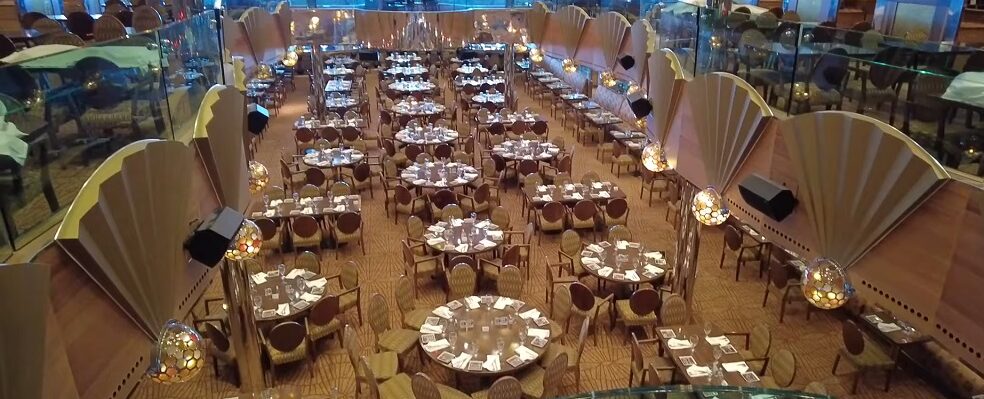 Carnival Luminosa - Vela Restaurant