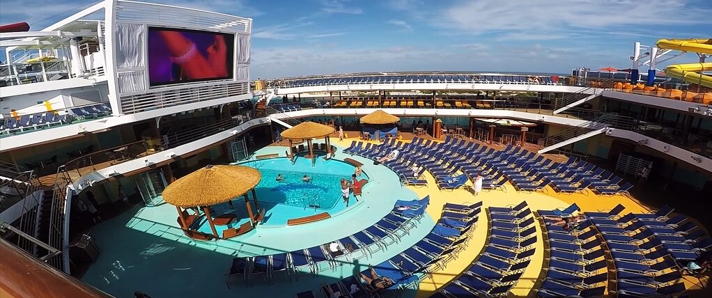 Carnival Vista - Poolside theater