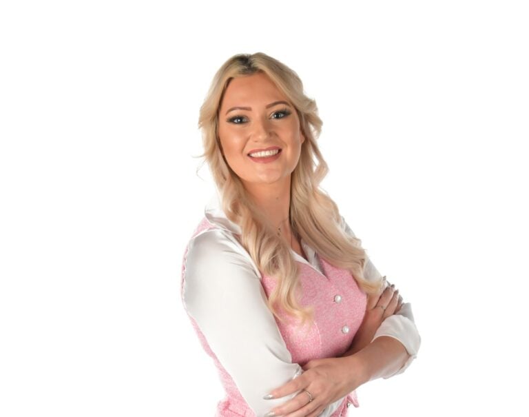 ABBIE LOCKETT Cruise Director