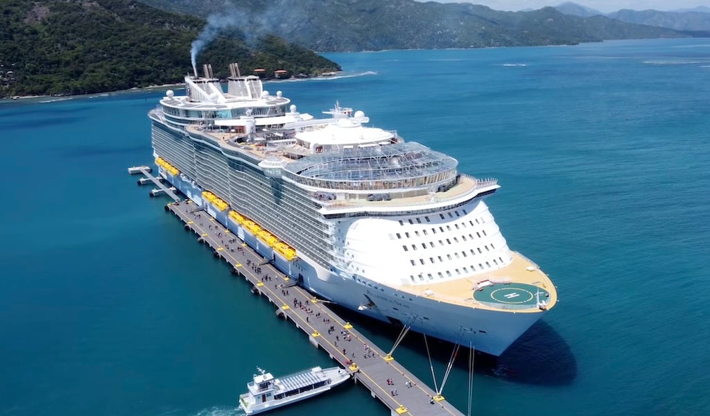 Allure of the seas rccl cruisesnooze largest cruise ships