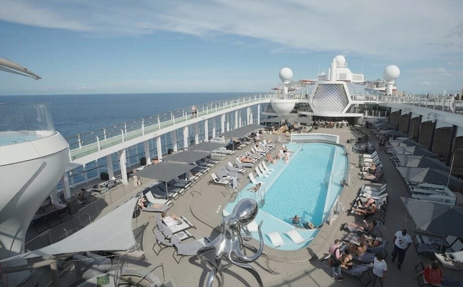 celebrity ascent review: Celebrity Ascent pool deck