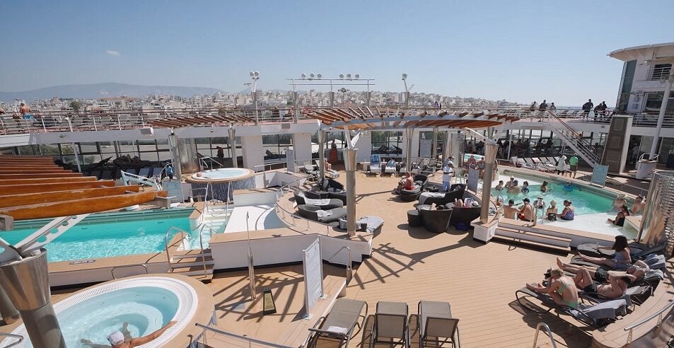 Celebrity Infinity Review: Celebrity Infinity Pool Deck 