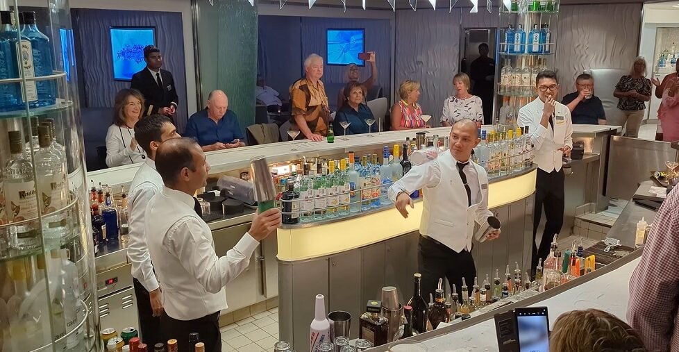 Celebrity Silhouette Review: Celebrity Silhouette Martini Bar
