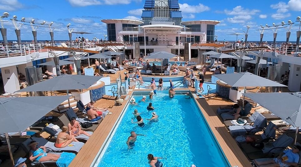 Celebrity Summit Review: Celebrity Summit pool deck