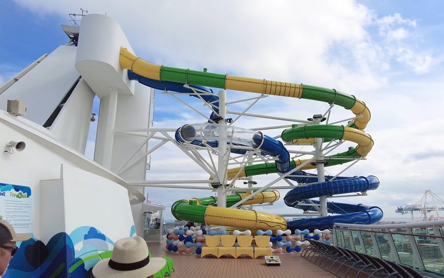 freedom of the sea for families: storm waters Slide for kids and teenagers