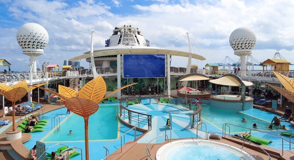 freedom of the seas for adults: pool deck area for adults