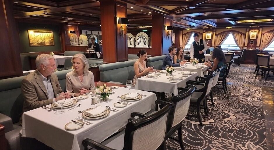 Grand Princess Review: Grand Princess Dining Area