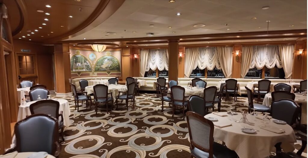 Crown Princess review: Princess Crown Dining Area