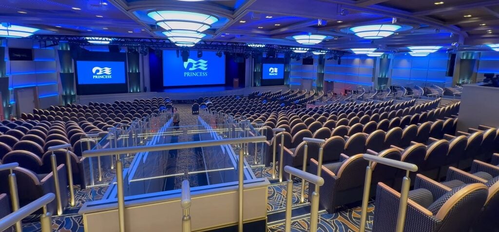 Discovery Princess Review: Princess Discovery Princess Theater