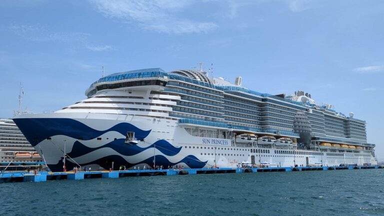 Sun Princess Review: Princess Sun Princess cruise ship