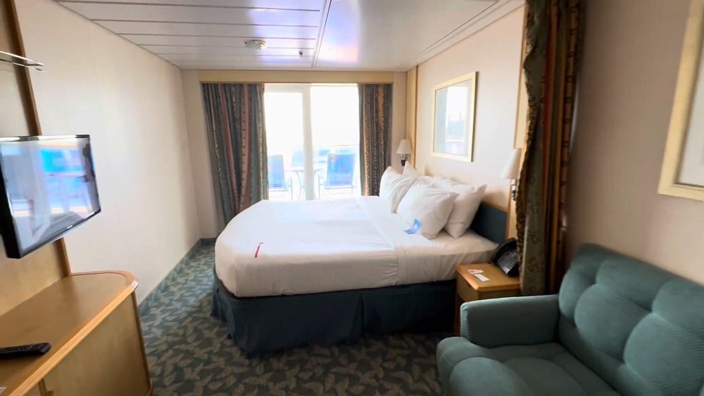 liberty of the seas balcony cabins guide: liberty of the seas balcony cabin interior