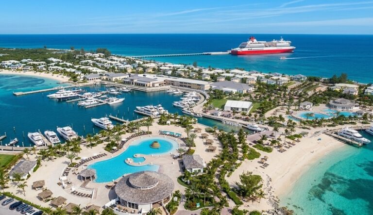 Bimini Bahamas Cruises: Aerial drone view of Bimini Bahamas Cruises port