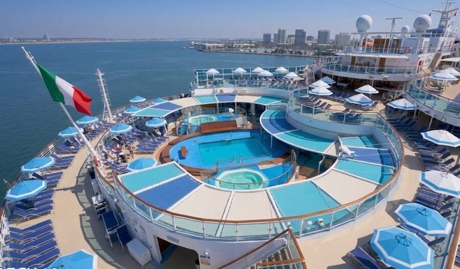 Carnival Firenze Review: Carnival Firenze Pool Side