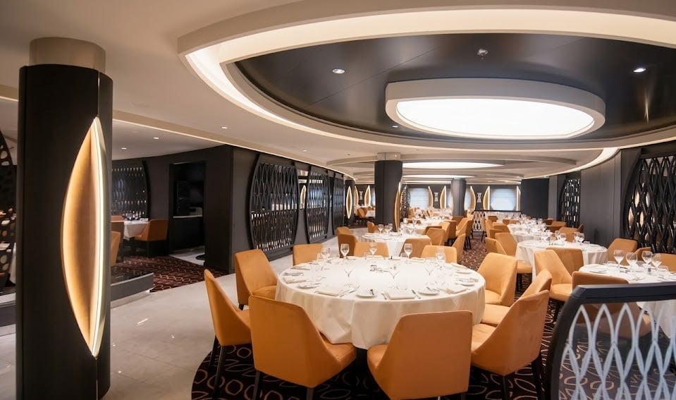 MSC World Europa Review: MSC World Europa La Foglia Restaurant