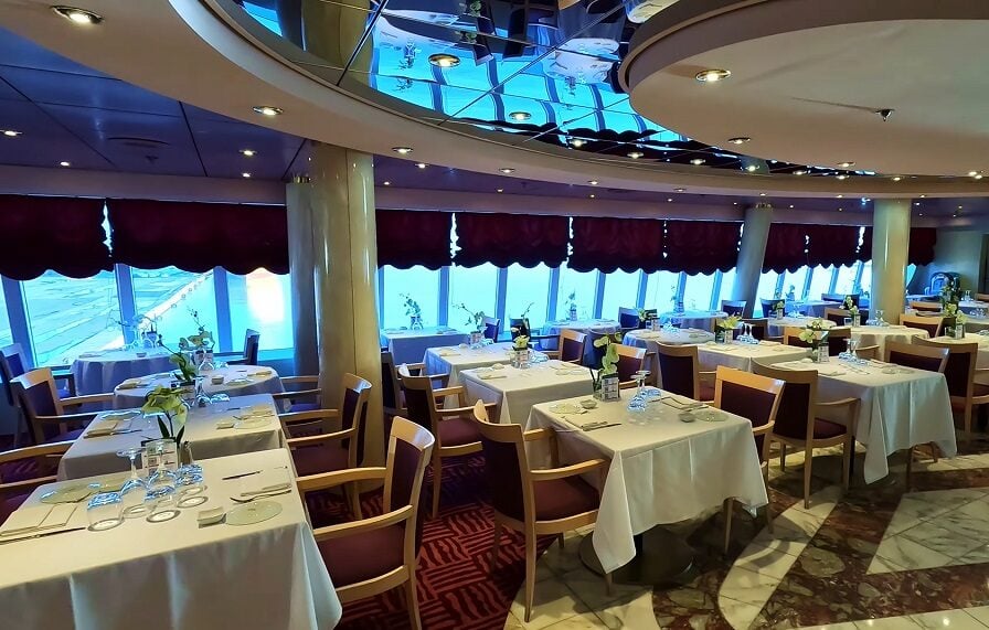 MSC Opera dinning area