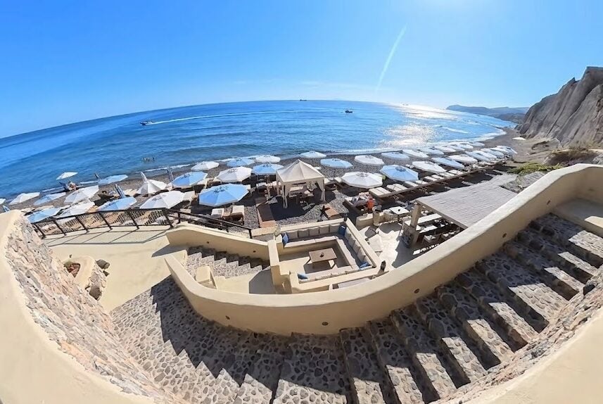 Royal Beach Club Santorini: 9 Important Things to Know Before You Book 2026
