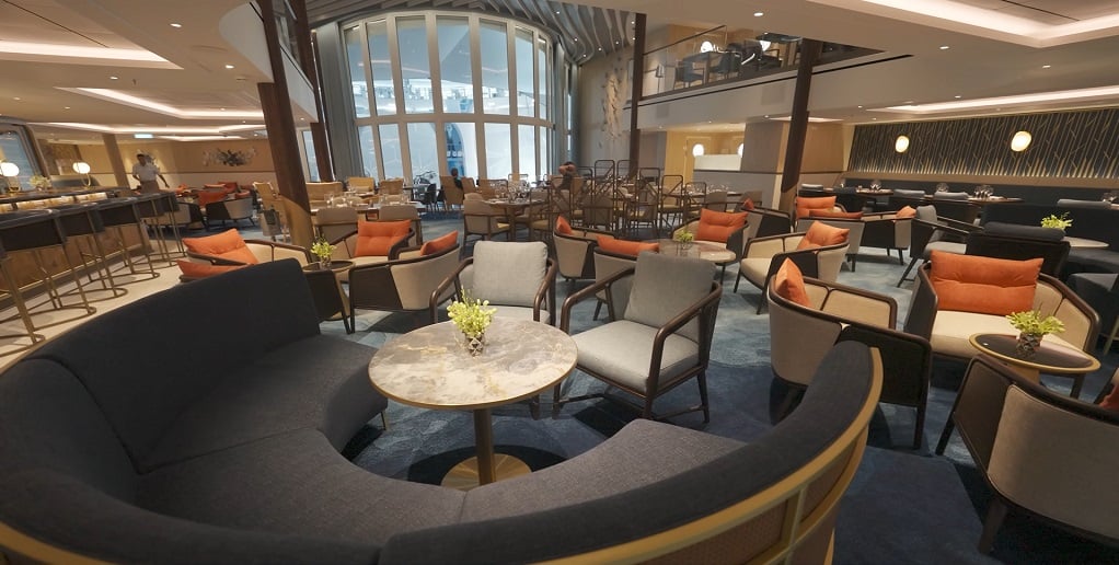 Icon of th seas suite lounge's kitchen