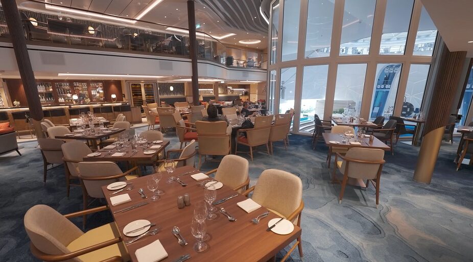 Icon of the Seas restaurant