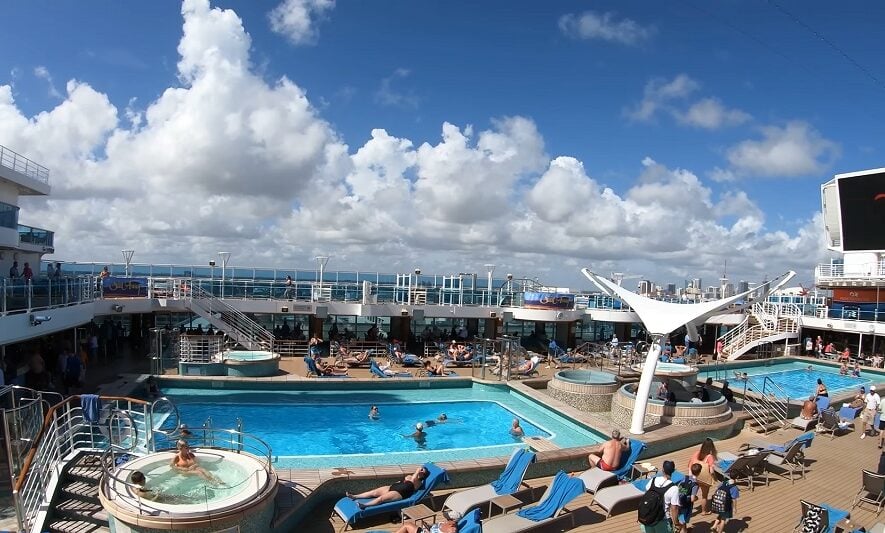 Princess cruises pool area