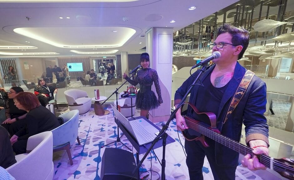 Norwegian Aqua Live Music