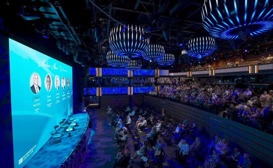 Norwegian Aqua Show