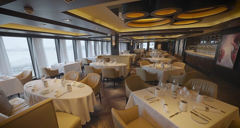 Reasons Not to choose Norwegian Cruise Line - Norwegian Joy Dining Area