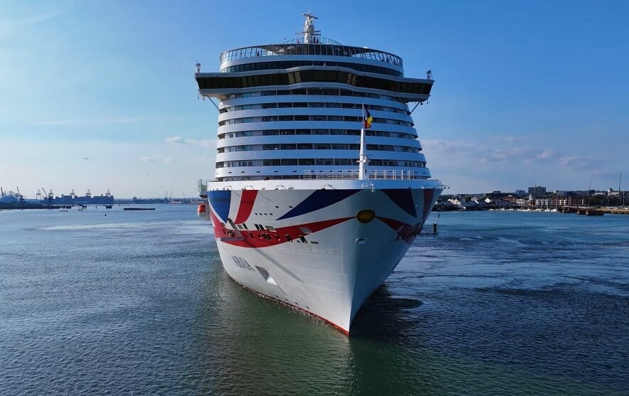 P&O Ariva Cruise Ship