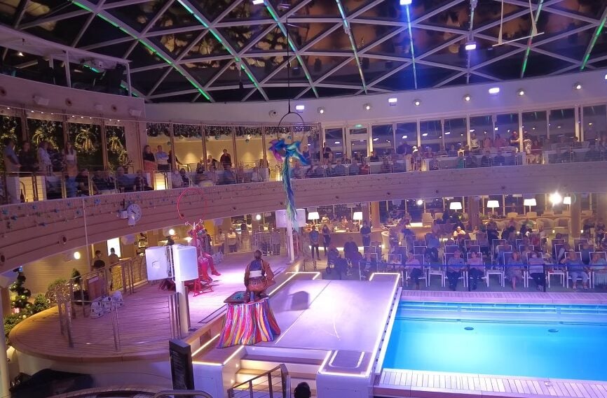 P&O Iona Skydome Aqua Theater