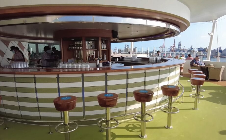 P&O Iona Sunset Bar