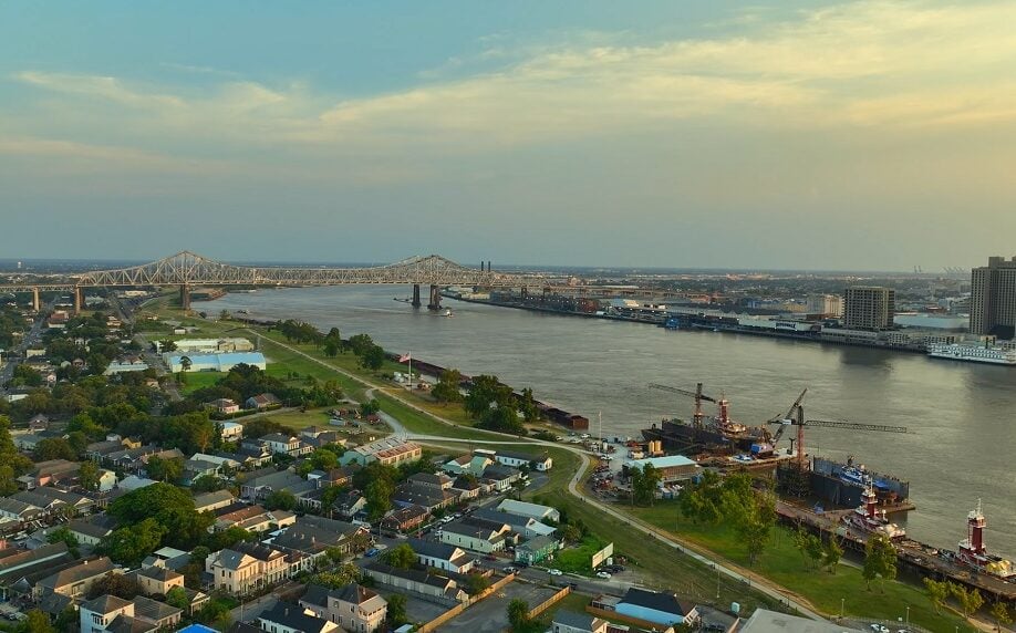 Port of New Orleans Cruise Parking in 3 Easy Ways