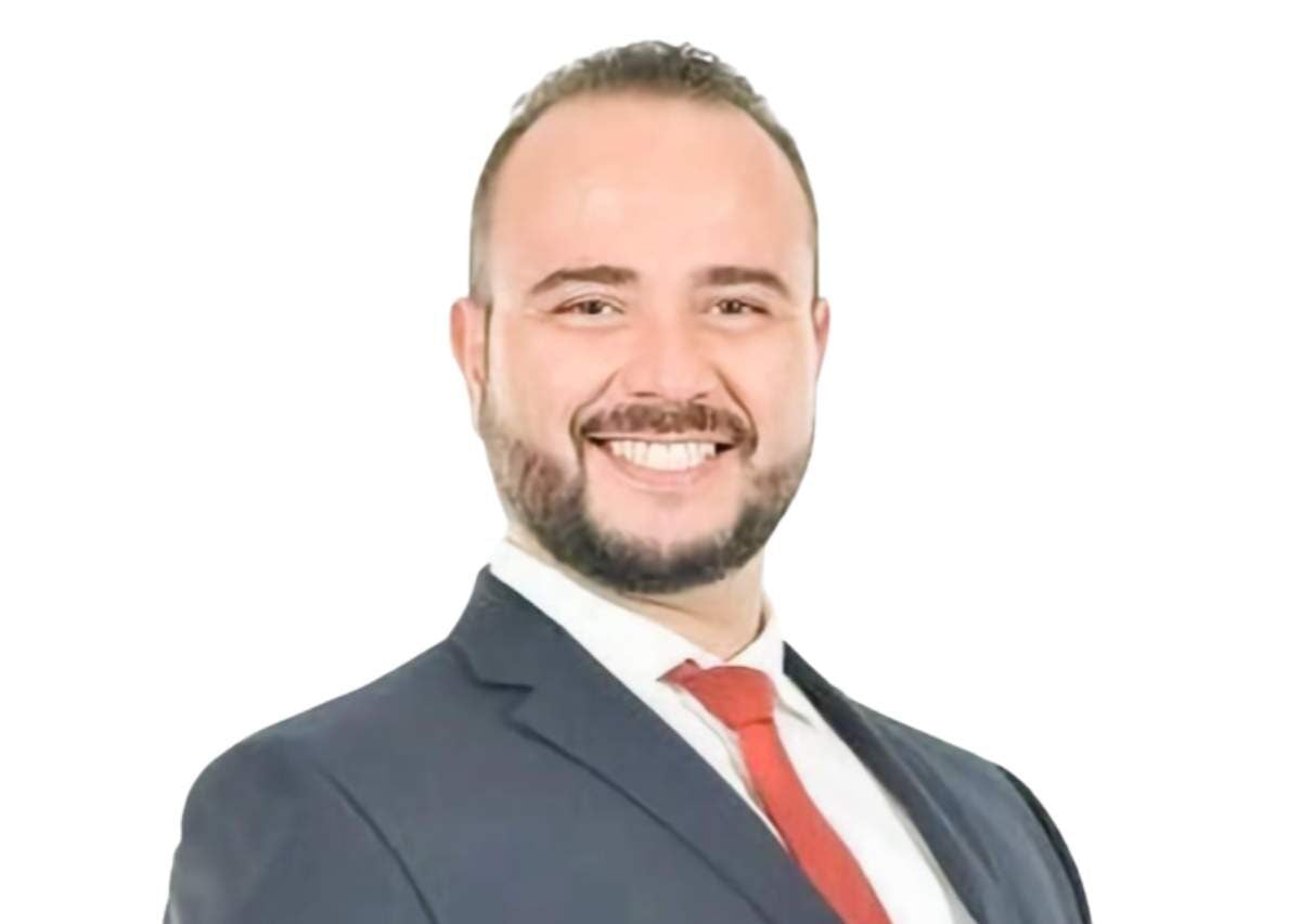 Rafael Alcazar Cruise Director: Bio, Career History, Cruise Ships, and Honest Reviews