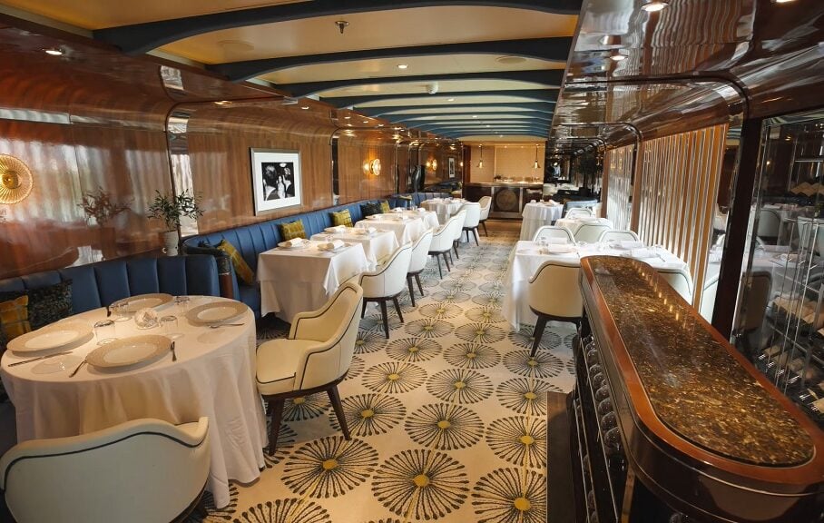 Seabourn Quest Dining Area