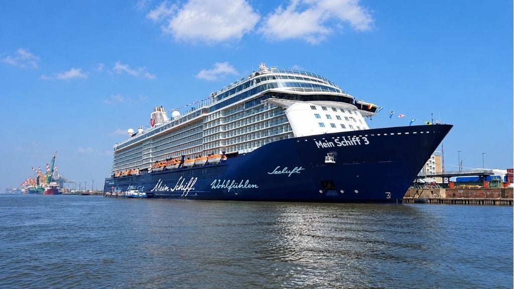 Mein Schiff 3 cruise ship